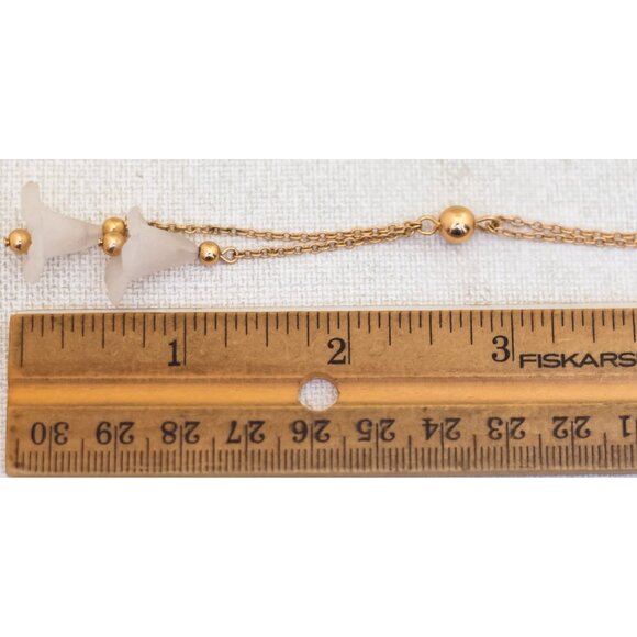 19 inch, Vintage Bell Flower Gold Tone Tassel Necklace by Avon - T24 - Picture 3 of 3